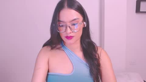 Snapshot of eve_rox18 chatting on November 13, 2025, 12:31 am Eve Rox18 online show from November 13, 2025, 12:31 am