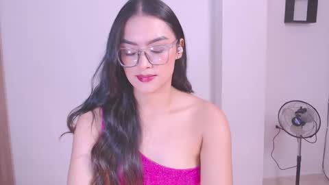 Snapshot of eve_rox18 chatting on November 21, 2025, 2:10 am Eve Rox18 online show from November 21, 2025, 2:10 am