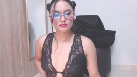 Eve Rox18 online show from April 17, 2026, 3:09 am