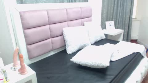 Snapshot of evee_s chatting on September 24, 2025, 9:29 pm eve online show from September 24, 2025, 9:29 pm