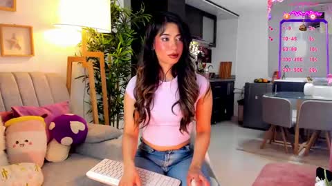 Snapshot of eveekendal_ chatting on October 8, 2025, 12:19 am Eve online show from October 8, 2025, 12:19 am