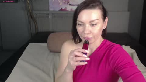Snapshot of evelibston chatting on February 4, 2025, 9:28 am EveLibston online show from February 4, 2025, 9:28 am