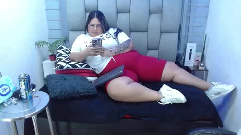 evelin zaens online show from March 21, 2026, 8:19 am