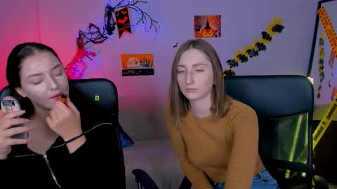 Snapshot of evelina_sun_ chatting on October 28, 2025, 7:01 am evelina online show from October 28, 2025, 7:01 am