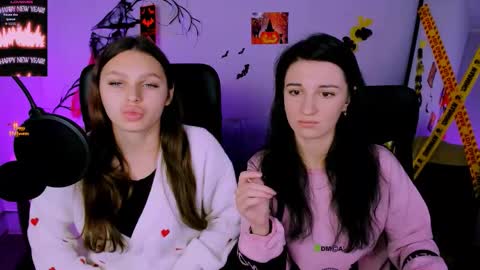 Snapshot of evelina_sun_ chatting on November 2, 2025, 6:49 am evelina online show from November 2, 2025, 6:49 am