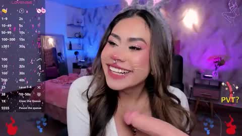 Eveline  online show from October 27, 2025, 7:29 pm