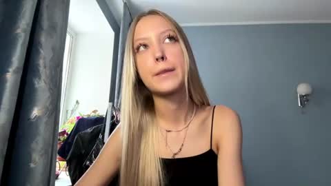 Snapshot of evelinegallucci chatting on June 11, 2026, 12:14 pm Katy online show from June 11, 2026, 12:14 pm