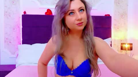 EvelinHill online show from February 21, 2026, 5:08 am