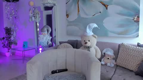 Eve  online show from December 12, 2024, 8:21 pm