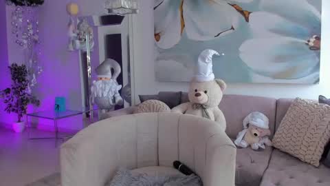 Eve  online show from December 14, 2024, 7:25 pm