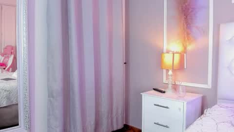 evelyn ebony online show from December 12, 2024, 11:29 am