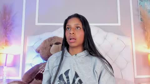 evelyn ebony online show from December 24, 2024, 10:11 am