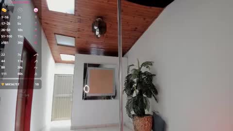 evelyn evelyn online show from September 24, 2025, 5:27 pm