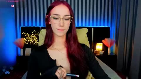 Snapshot of evelyn_rush1 chatting on February 2, 2026, 3:44 pm evelyn rush1 online show from February 2, 2026, 3:44 pm