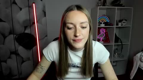 evelynblond online show from January 5, 2026, 5:27 pm