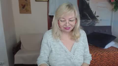 BarbaraBlondy online show from November 20, 2025, 9:20 am