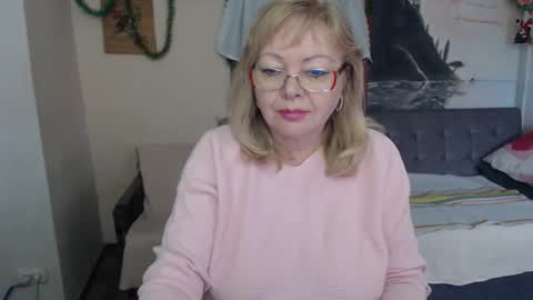 BarbaraBlondy online show from January 12, 2026, 10:42 am
