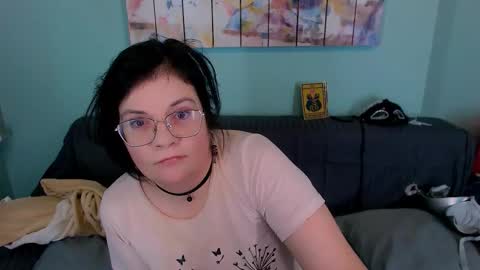 Everly online show from March 10, 2026, 8:25 pm