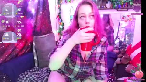 Evie online show from December 20, 2024, 6:35 pm