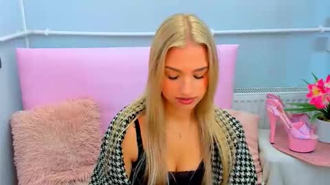 Eve online show from September 15, 2025, 7:25 pm