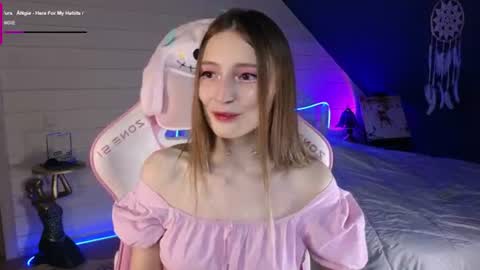 Evie online show from June 29, 2026, 9:37 pm
