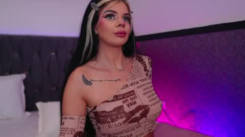 EvieeBliss online show from June 6, 2026, 12:32 pm