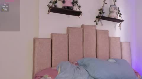 Snapshot of evieh1_ chatting on February 25, 2026, 1:21 pm Ivi Alejandra online show from February 25, 2026, 1:21 pm
