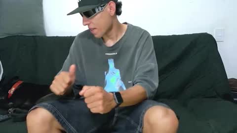 Snapshot of evil_boss1 chatting on April 9, 2026, 11:10 pm evil_boss1 online show from April 9, 2026, 11:10 pm