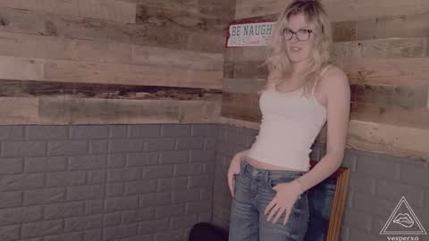 Vesper -  online show from December 4, 2025, 2:26 pm