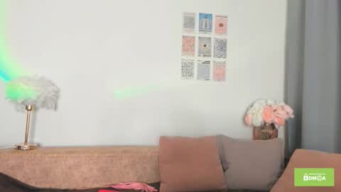 Snapshot of evkasuper chatting on October 30, 2025, 10:10 pm Eva online show from October 30, 2025, 10:10 pm