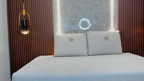 evony_beckerr online show from December 4, 2025, 10:35 am