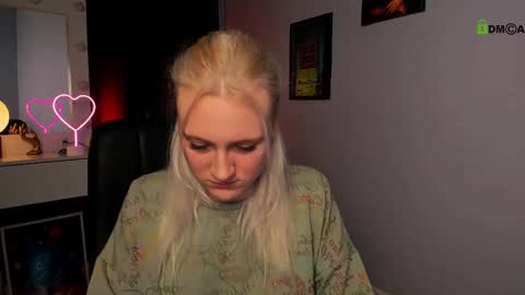 Snapshot of evtida_blossom chatting on March 7, 2025, 12:23 pm Evi online show from March 7, 2025, 12:23 pm