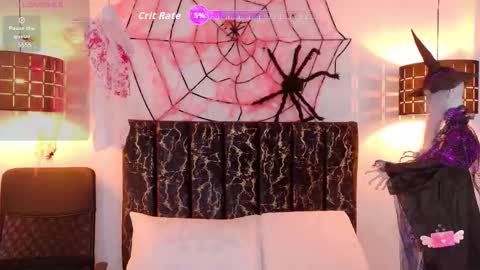 evvaa_moon online show from October 20, 2025, 1:11 pm