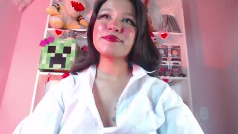 Im Evy online show from February 11, 2025, 6:44 pm