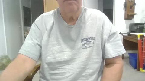 Snapshot of excitacbleguy9 chatting on November 10, 2025, 2:05 pm was excitablyguy hacked online show from November 10, 2025, 2:05 pm