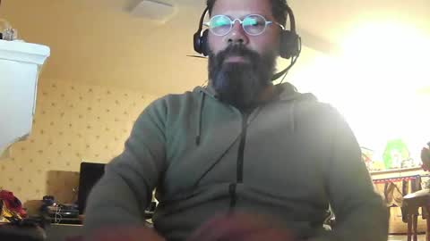 Snapshot of exibdevil chatting on December 5, 2024, 8:55 pm Gio online show from December 5, 2024, 8:55 pm