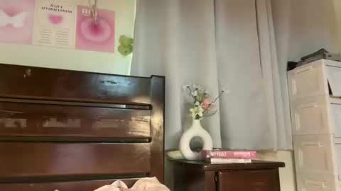 Angela online show from October 25, 2025, 3:36 am