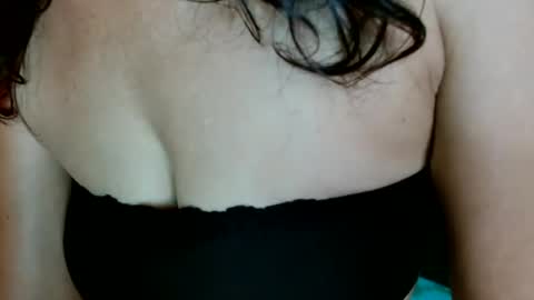 I am JOCELYN online show from April 21, 2026, 1:42 am