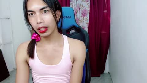 Snapshot of exotic_blacklixexx69 chatting on February 19, 2025, 3:50 am Lixe online show from February 19, 2025, 3:50 am