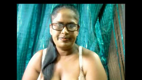 exotic_indian95 online show from February 14, 2026, 8:22 am