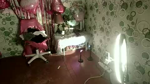 exoticapril01 online show from February 16, 2026, 9:05 am