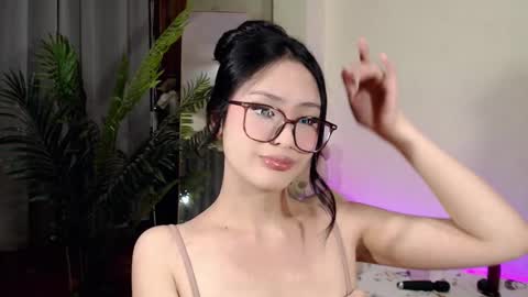 Candy  online show from January 29, 2025, 8:56 pm