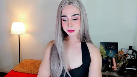 Snapshot of expensive_elise chatting on February 24, 2026, 5:33 pm expensive_elise online show from February 24, 2026, 5:33 pm