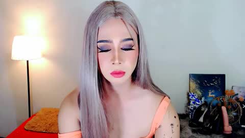 Snapshot of expensive_elise chatting on February 26, 2026, 5:45 pm expensive_elise online show from February 26, 2026, 5:45 pm