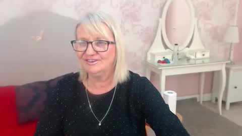 Alana online show from April 12, 2026, 1:10 am