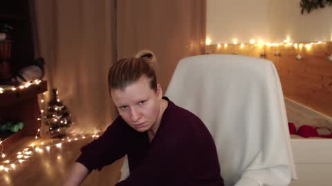 Crystal online show from January 1, 2025, 3:34 am