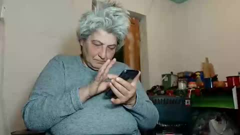 Snapshot of exquisitemature chatting on February 15, 2025, 12:01 pm ExquisiteMature online show from February 15, 2025, 12:01 pm