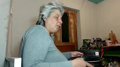 Snapshot of exquisitemature chatting on March 4, 2025, 10:05 pm ExquisiteMature online show from March 4, 2025, 10:05 pm