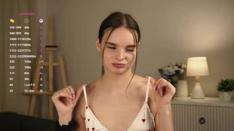 Snapshot of exsixstenz chatting on October 27, 2025, 11:25 am Hollywood or just holly online show from October 27, 2025, 11:25 am