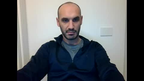 Extro online show from November 25, 2025, 10:10 pm